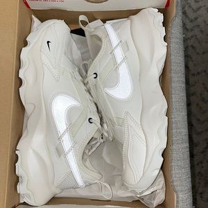 Nike TC 7900 Sail *brand new in box*